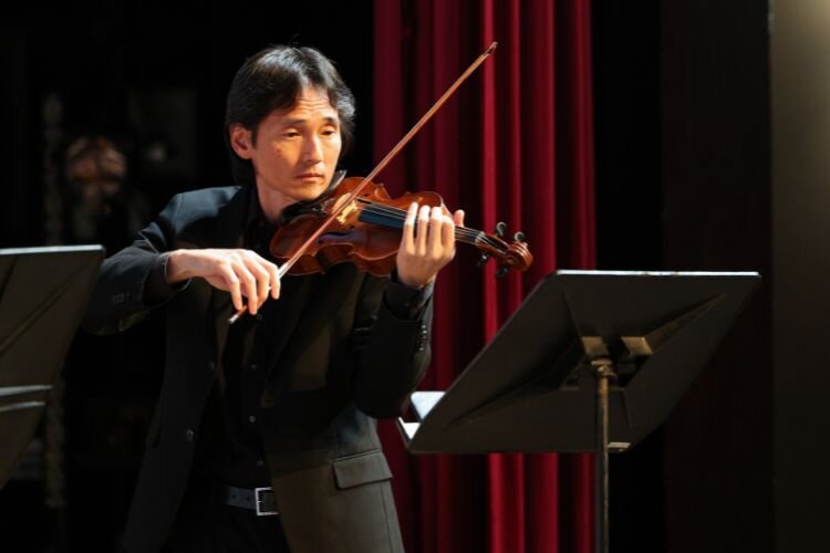 Visiting Assistant Professor of Music Takeshi Abo