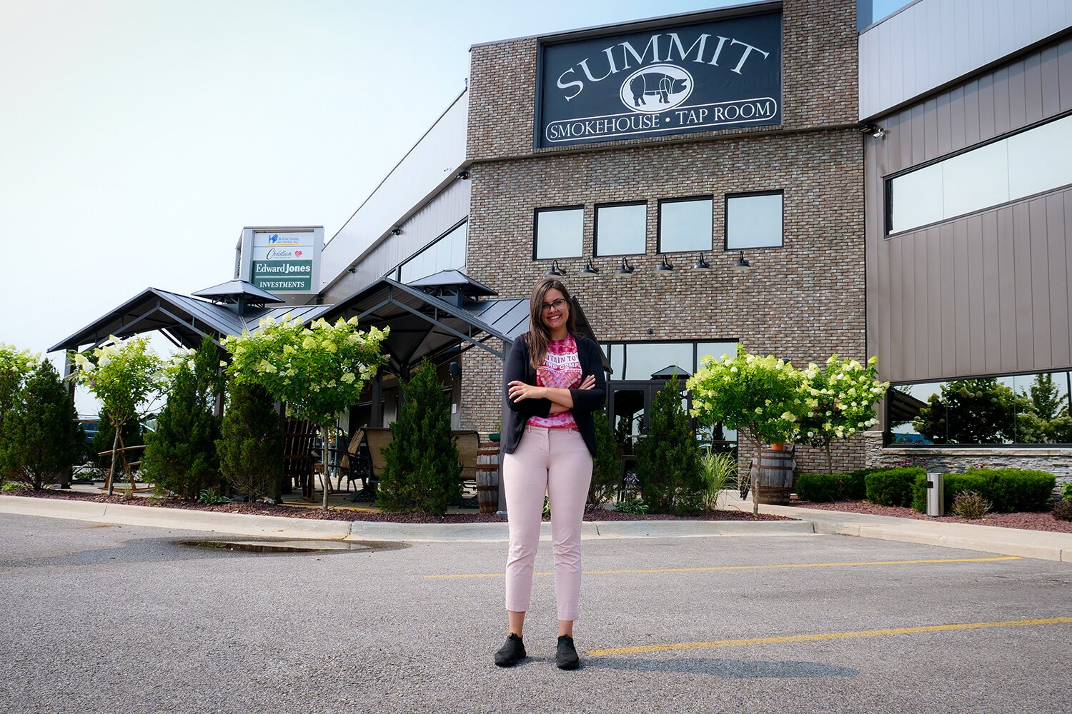 Kash Meisheri, general manager at Summit Smokehouse & Tap Room, located at the intersection of S. Lincoln Rd. and M-20 in Mt. Pleasant, Michigan. (Photo: Courtney Jerome/Epicenter)