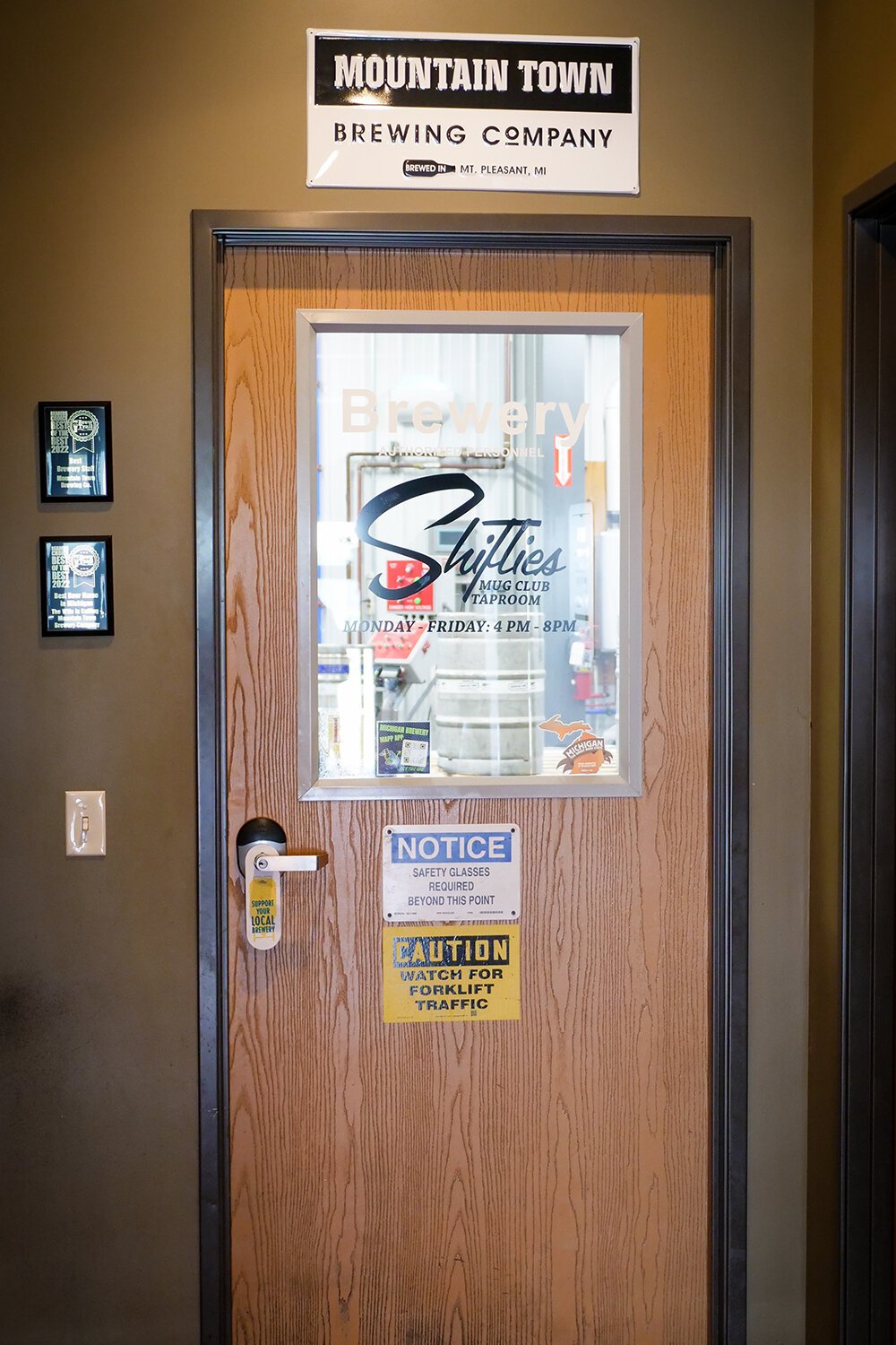 Summit Smokehouse & Tap Room’s new Mug Club Member bar, Shifties Mug Club Taproom. (Photo: Courtney Jerome/Epicenter)