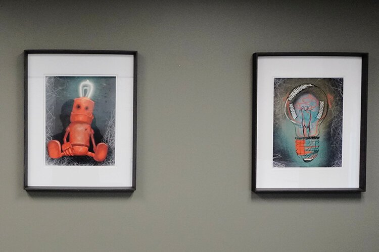 Interior decor at the Enterprise Tax Solutions office on Northway Dr. (Photo courtesy of eTax Solutions)