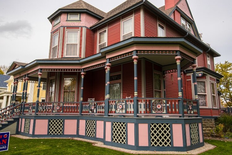 The home at 1817 Center Ave. was built for John Jones in 1875, but little is known about him. In 1887, Louis and Nettie Goeschel bought the home. The Goeschel family lived in it for decades.