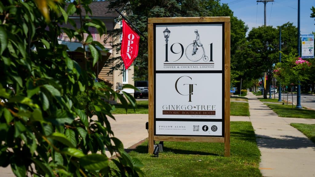 1901 Coffee & Cocktail Lounge
