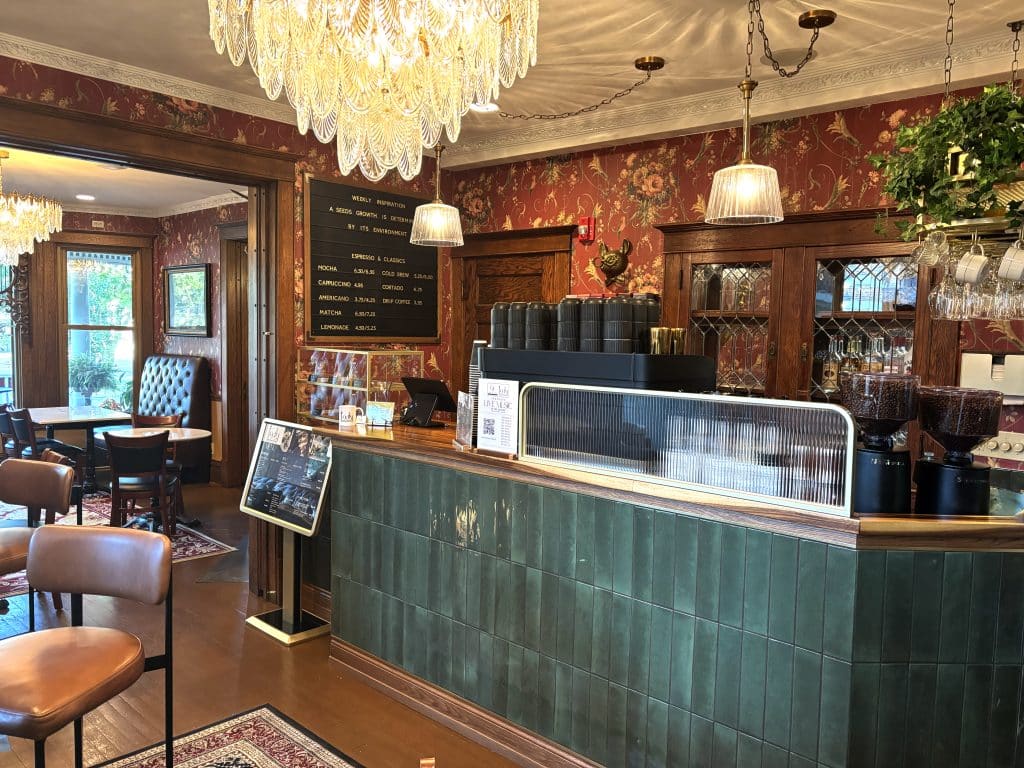 1901 Coffee & Cocktail Lounge
